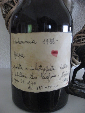 1988 Grappa Levi mit Handgemalter Etikette
