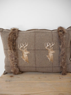 Kissen Hirsch div. Farben mit Fell