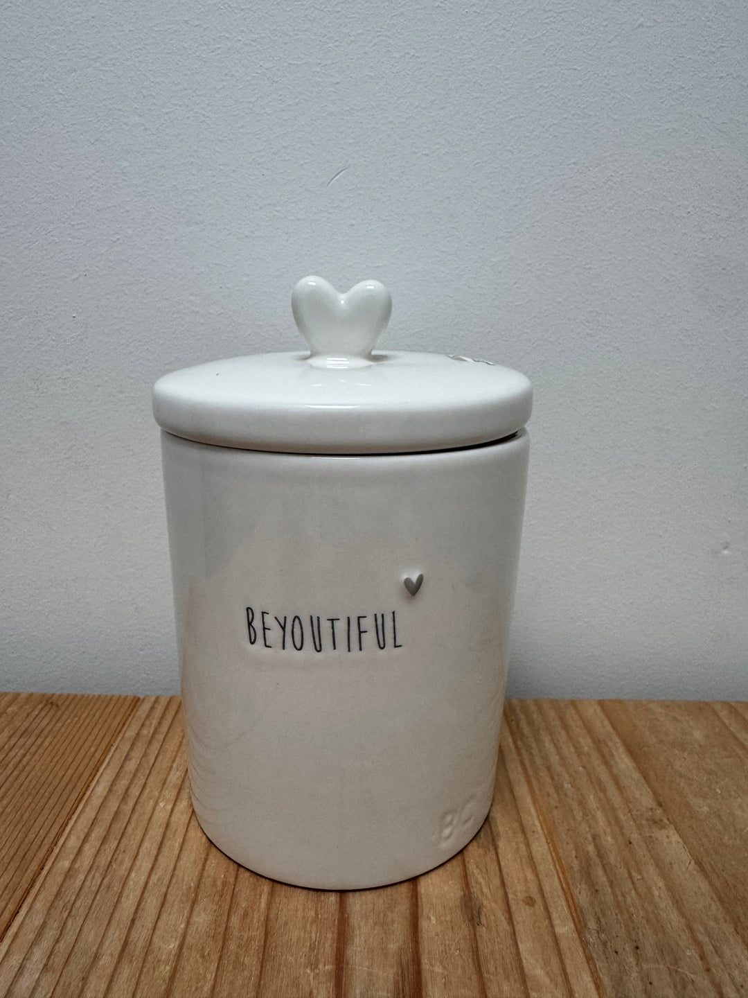 Dose Porzellan weiss m. Herz